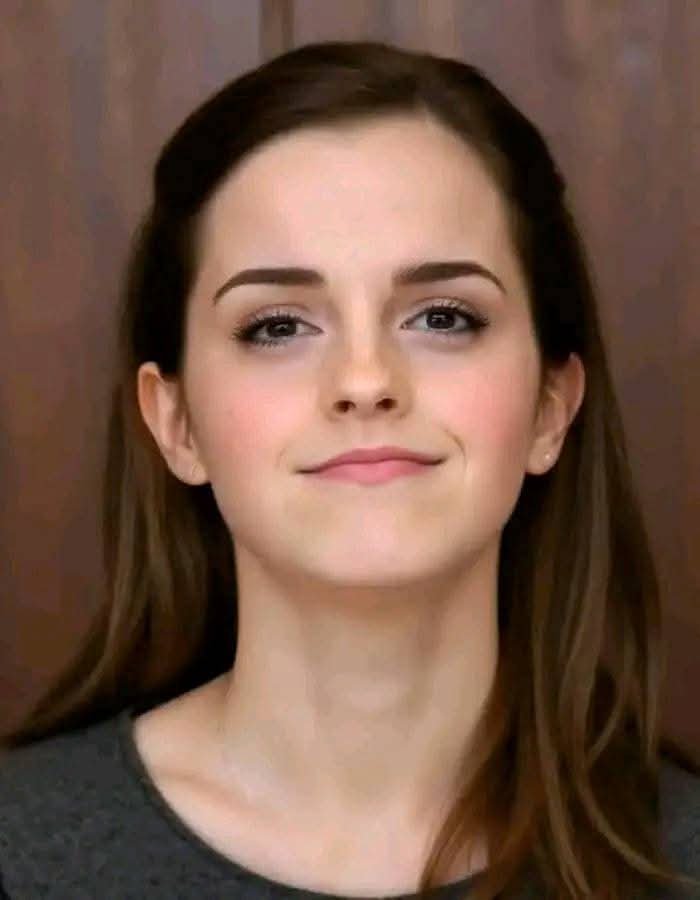 EX2C9CPf Emma Watson 01.jpg